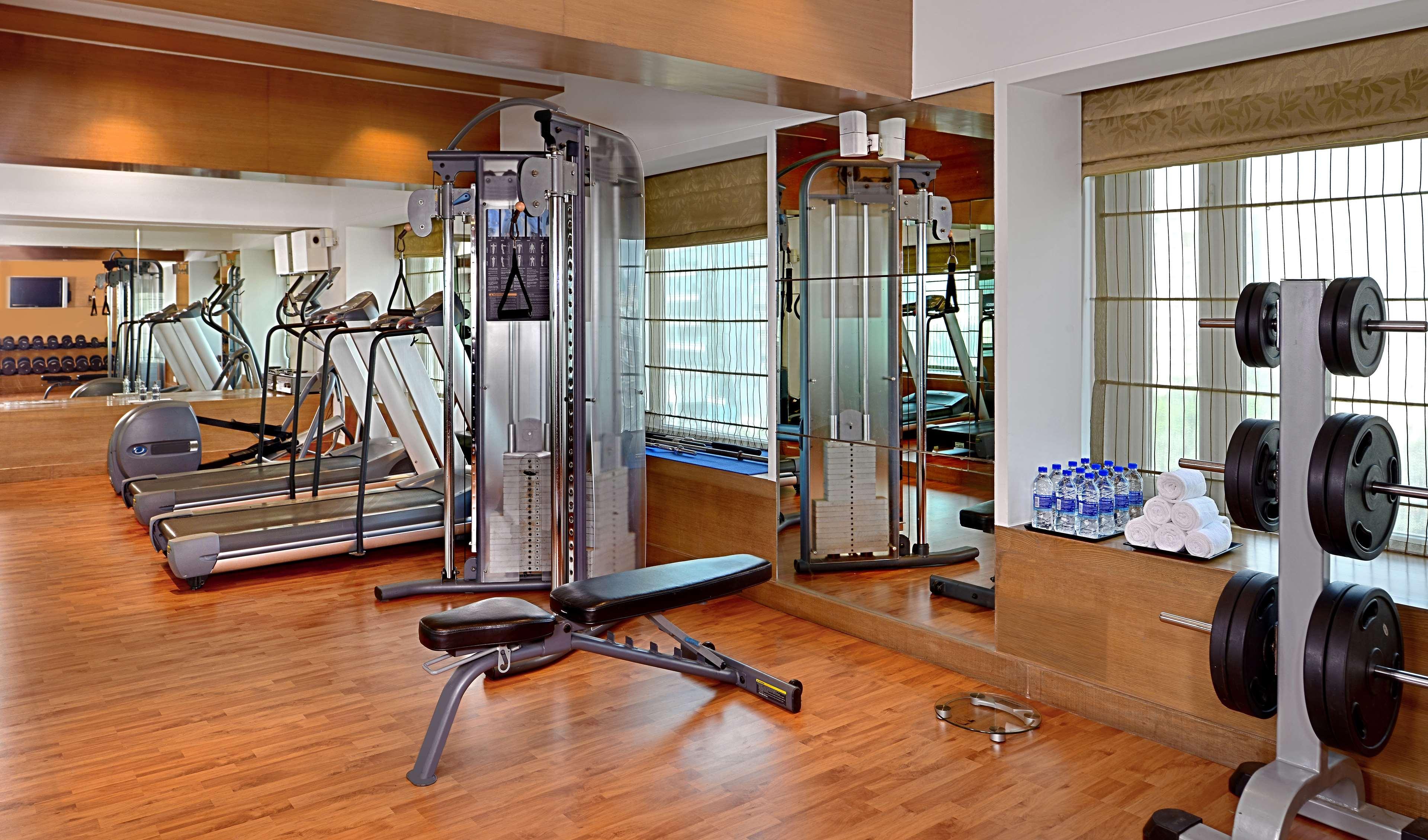 Radisson Mumbai Goregaon Экстерьер фото