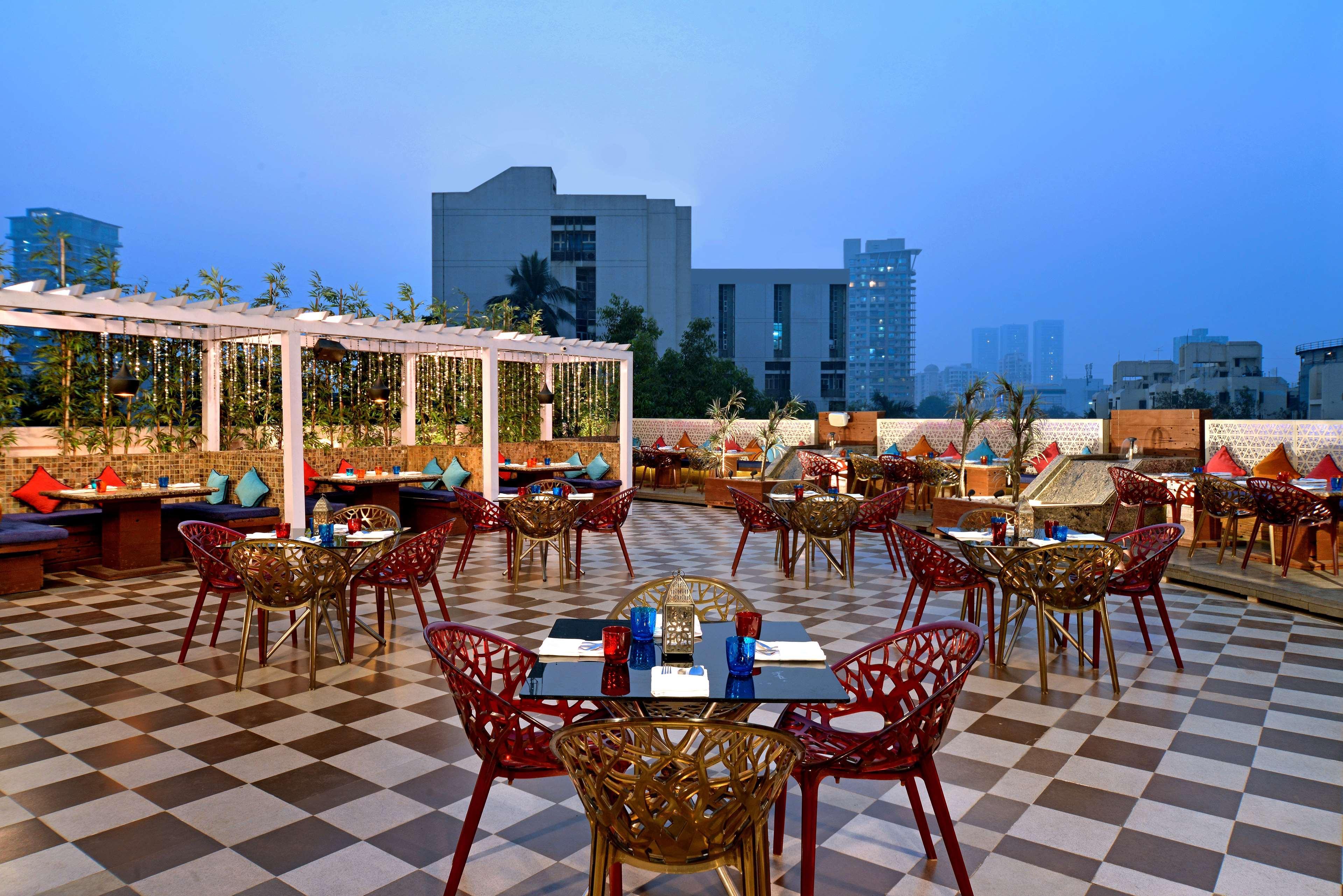 Radisson Mumbai Goregaon Экстерьер фото
