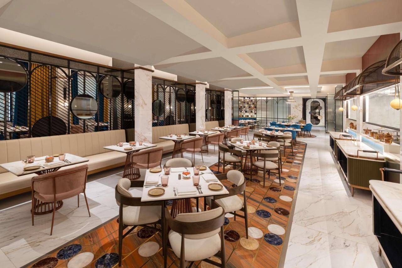 Radisson Mumbai Goregaon Экстерьер фото