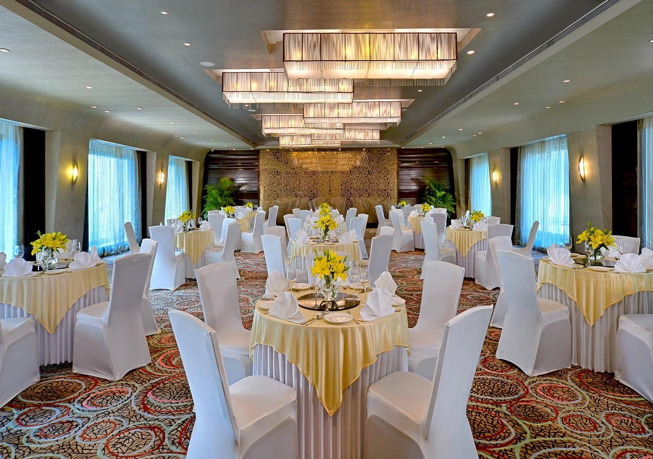 Radisson Mumbai Goregaon Экстерьер фото